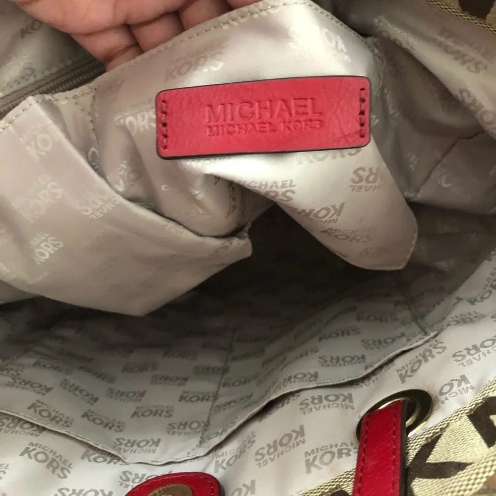 Michael Kors Bag - Picture 11 of 14